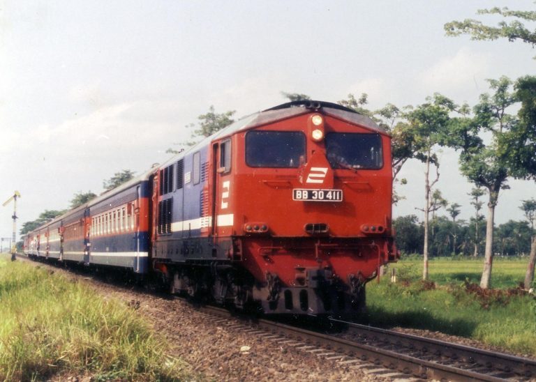 Daftar Waktu KA Purbaya, 2001