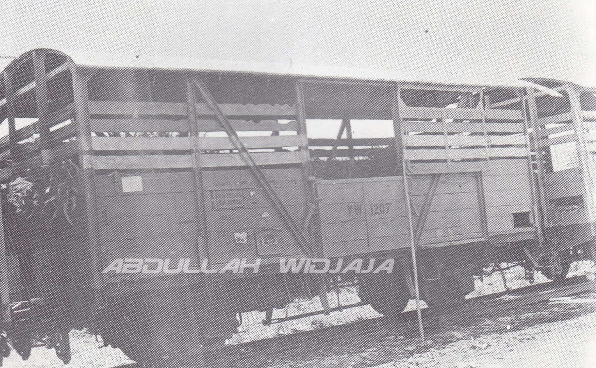 Kereta Gerbong Roda Sayap