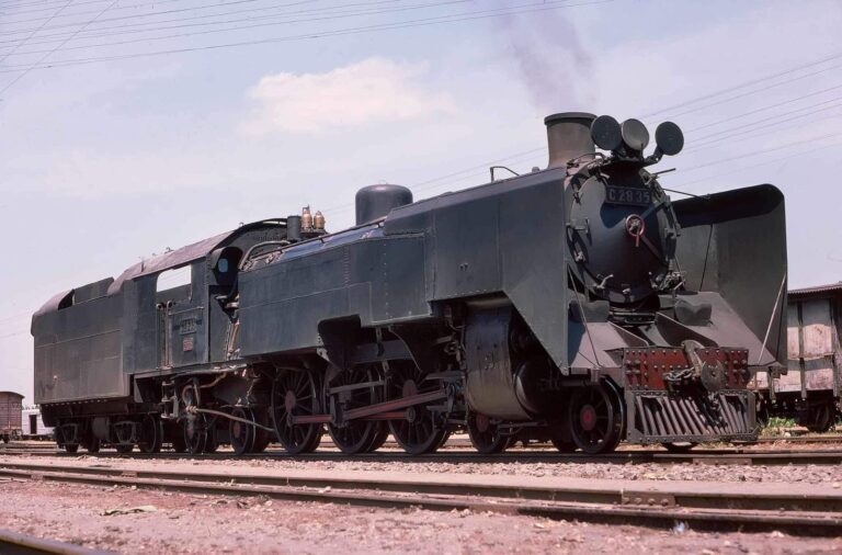 C2835, Si Unik Bertender